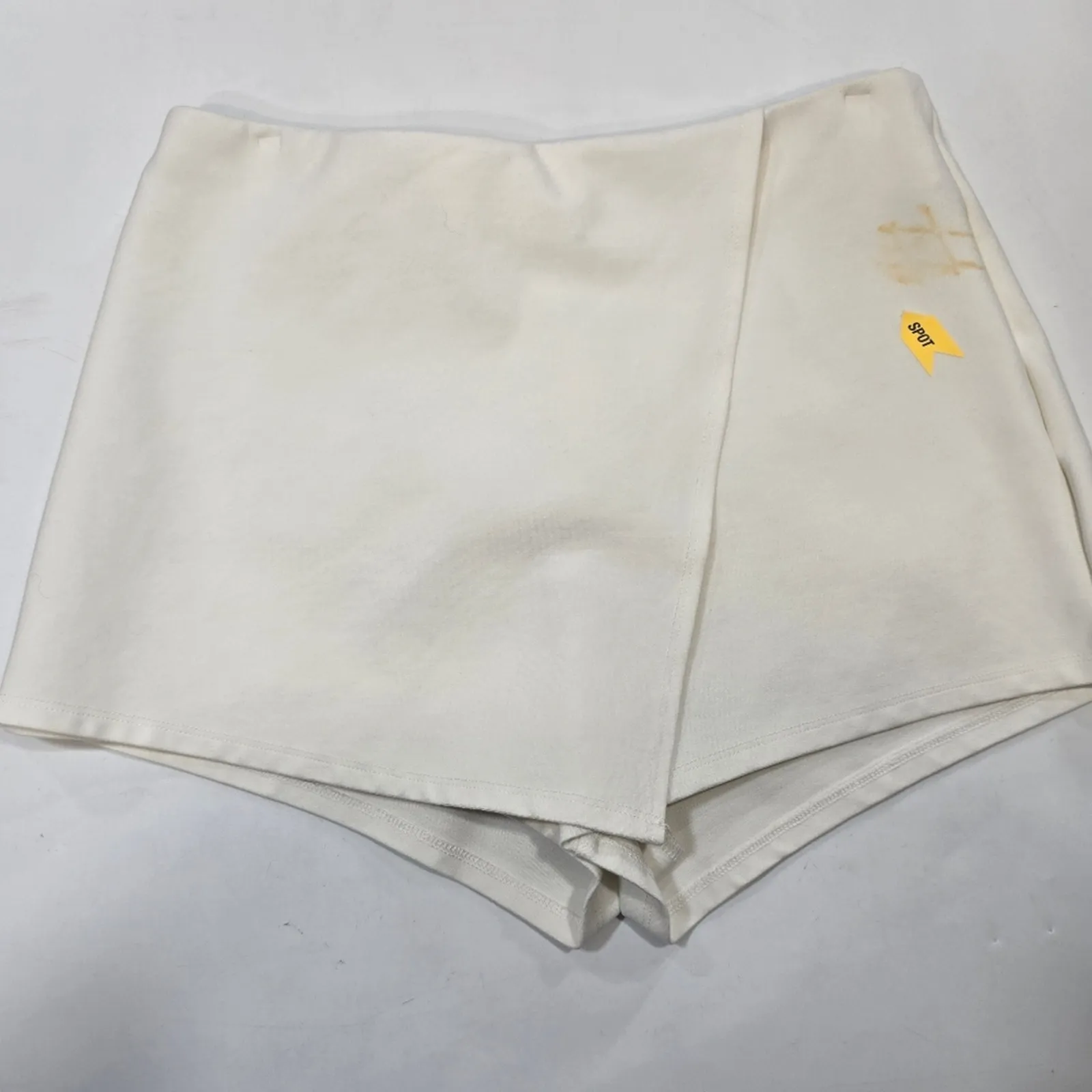 superdown  Sonya Skort in White Medium - Image 3