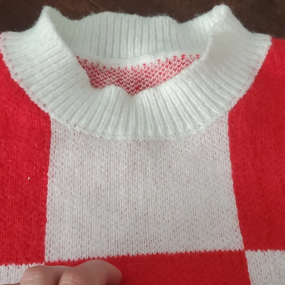 Color Block sweater size XL very warm and thick perfec for Christmas time red an - Image 4