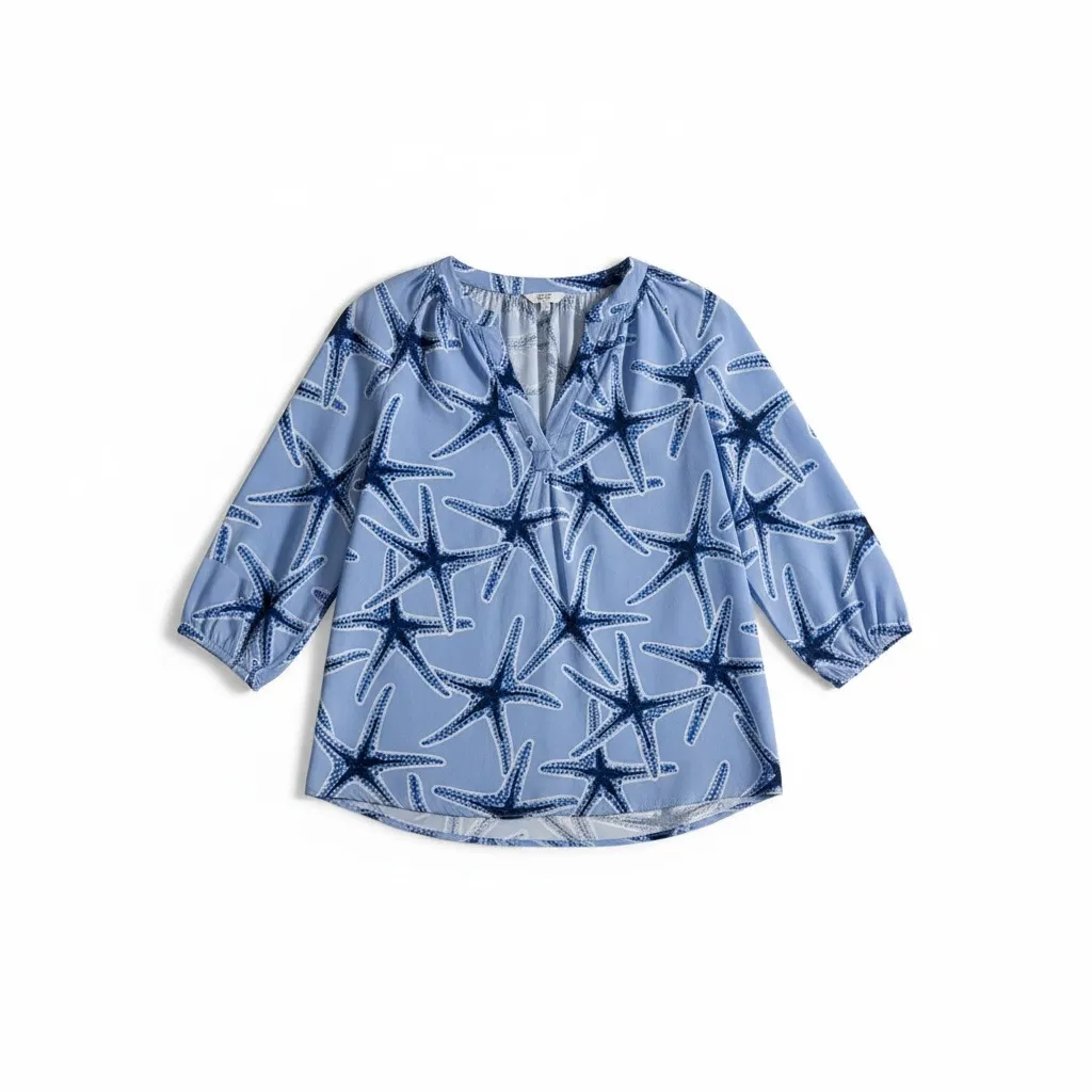 Crown & Ivy Blue and White Starfish Tunic- size M, coastal grandma, beach wear - Image 2