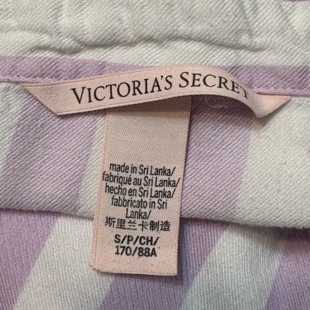 Victoria's Secret  Striped Button down Sleep Shirt size Small (oversized) - Image 6
