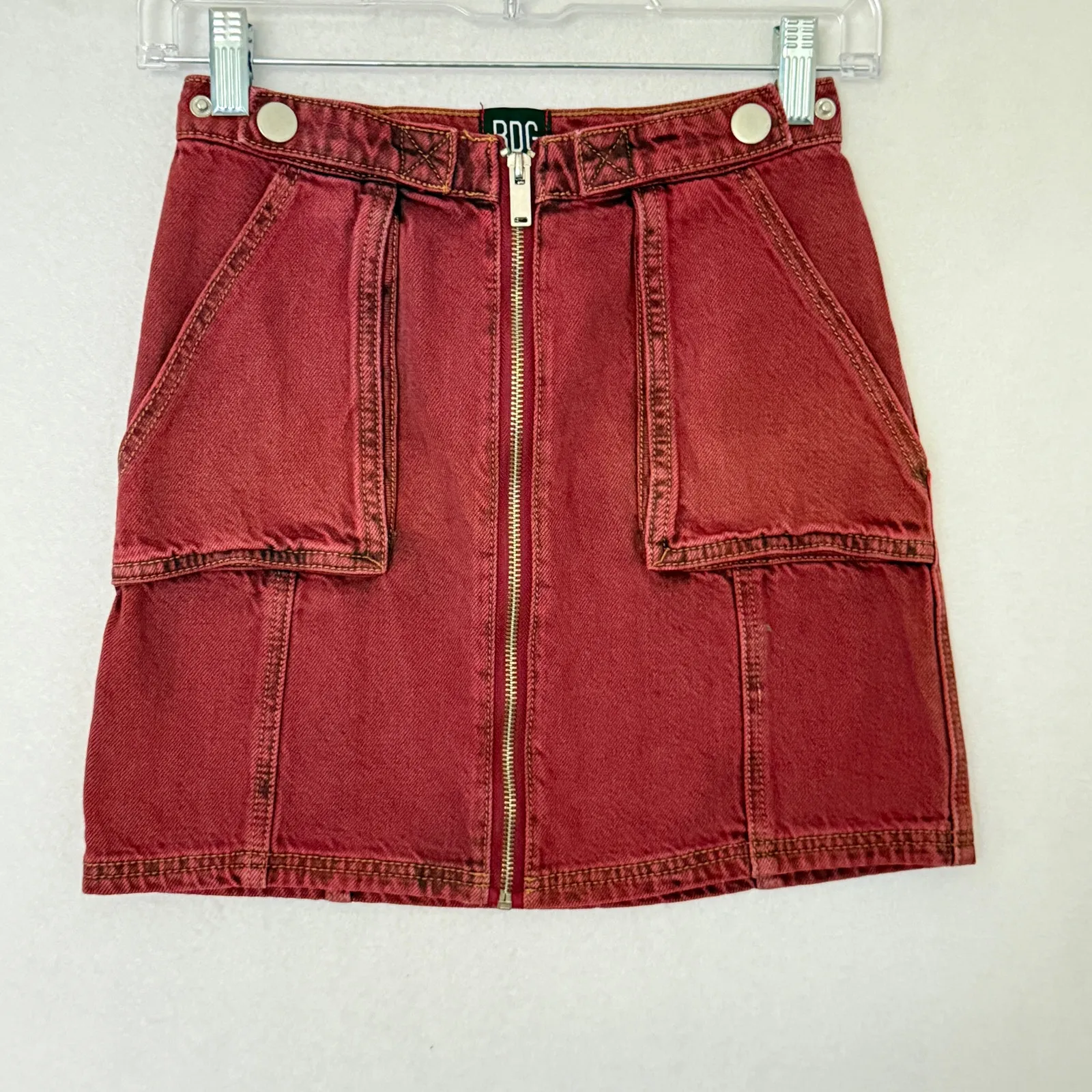 BDG Urban Outfitters Zip Front Cotton Denim Mini Skirt Size XS Rugged Grunge Y2K Red - Image 2