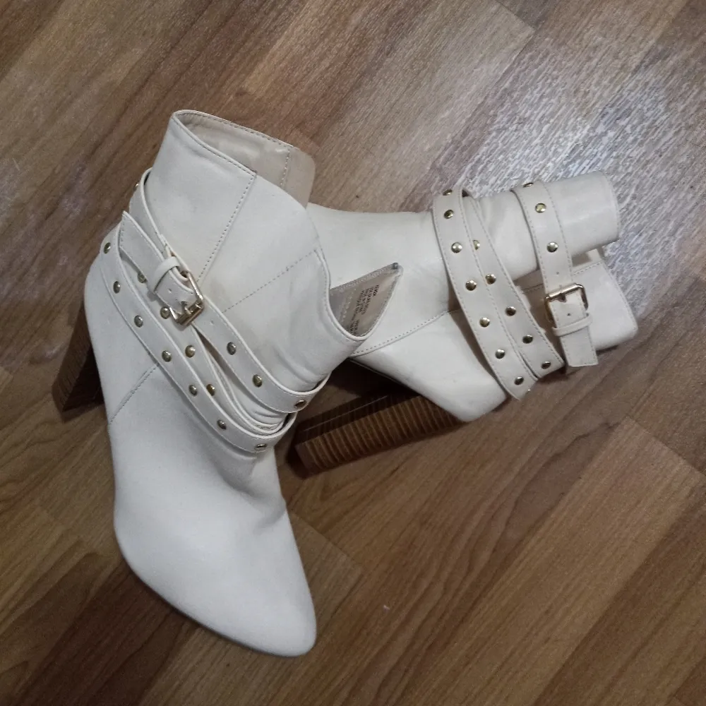 JustFabulous Kemba 8.5 Bootie Boots Shoes - Image 6