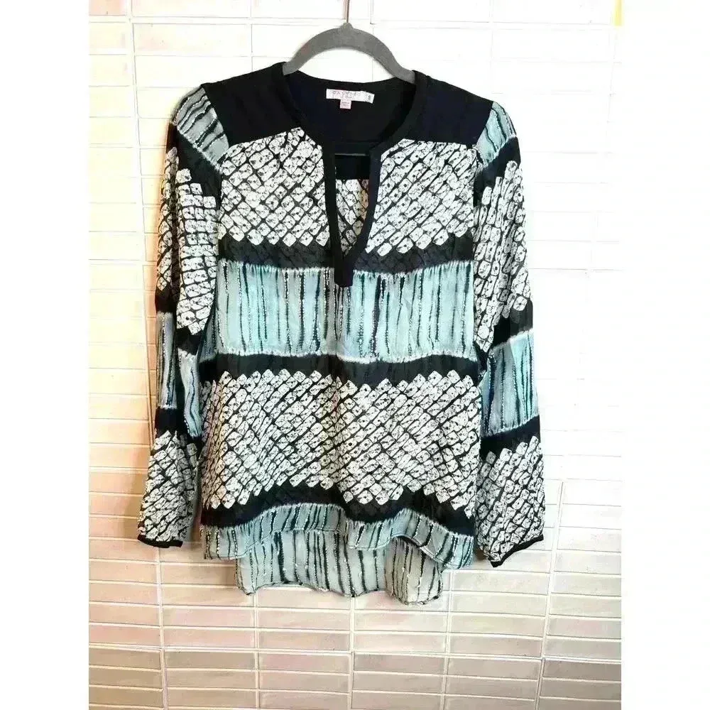 Calypso st barth 100% silk top women’s size small Luxury Brand - Image 2