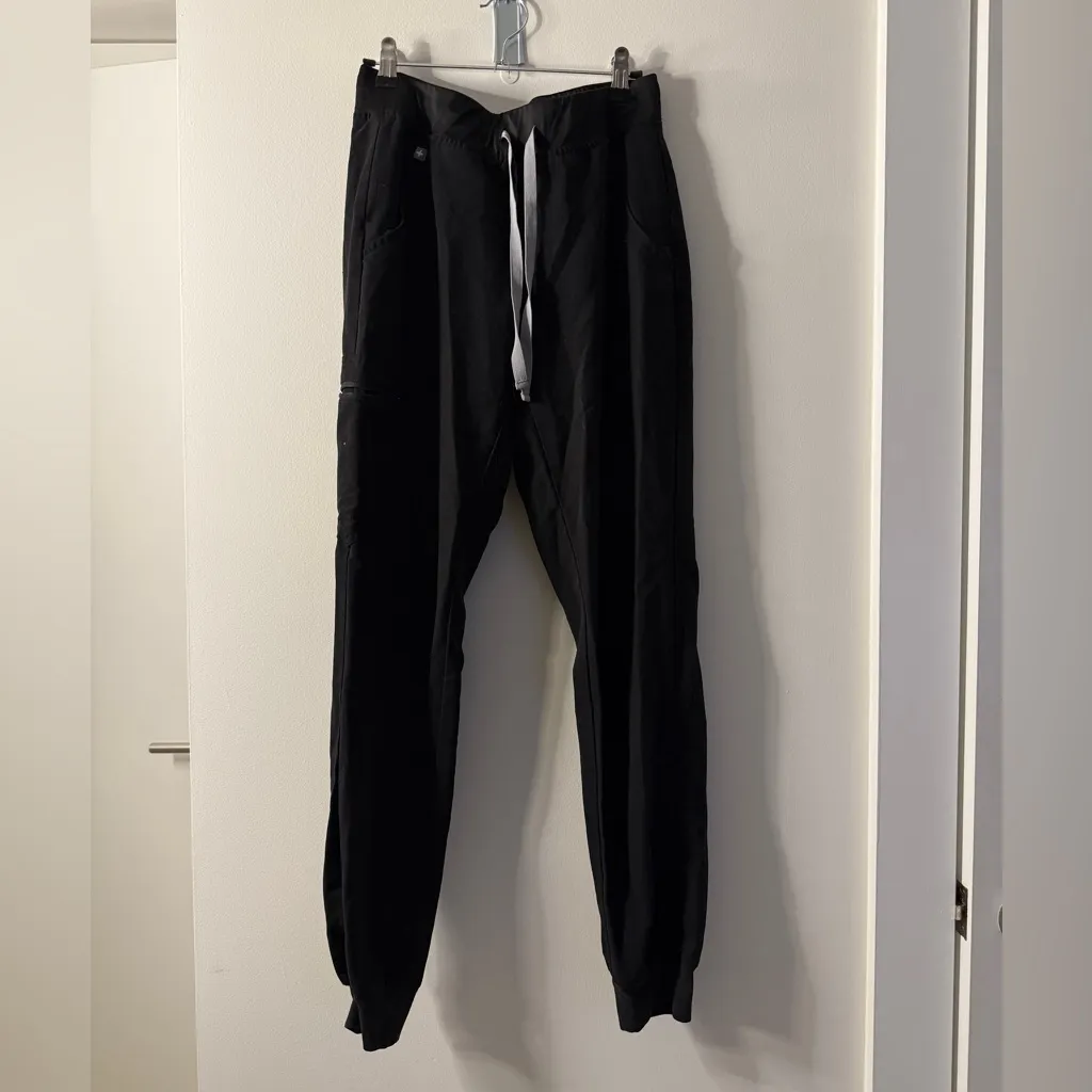 FIGS Zamora Jogger Scrub Pants Black Technical Comfort Size Small - Image 2