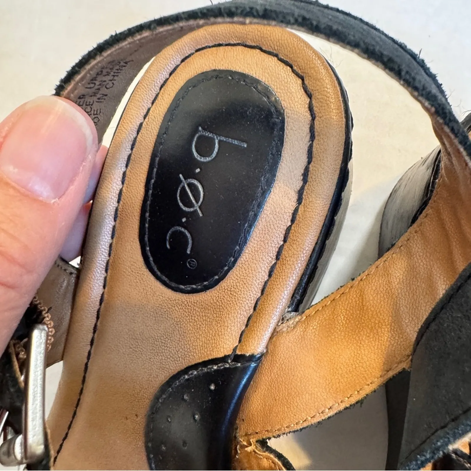 BOC Black Leather Strappy Wedge Sandals Womens 7 Comfort Shoes Beachy Summer - Image 4