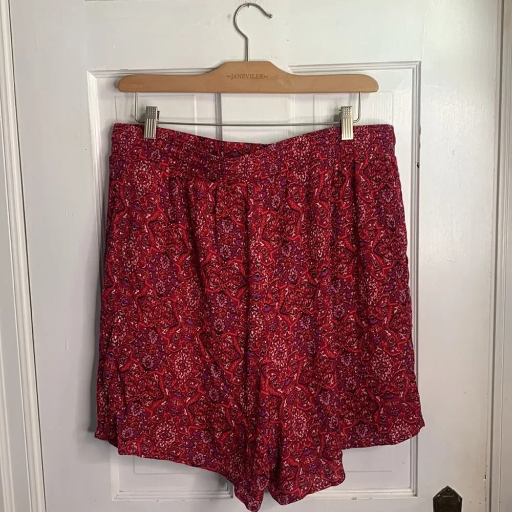 Torrid Pull-On Gauze Mid-Rise Red Short New with Tag W-555 Plus Size 1X - Image 11