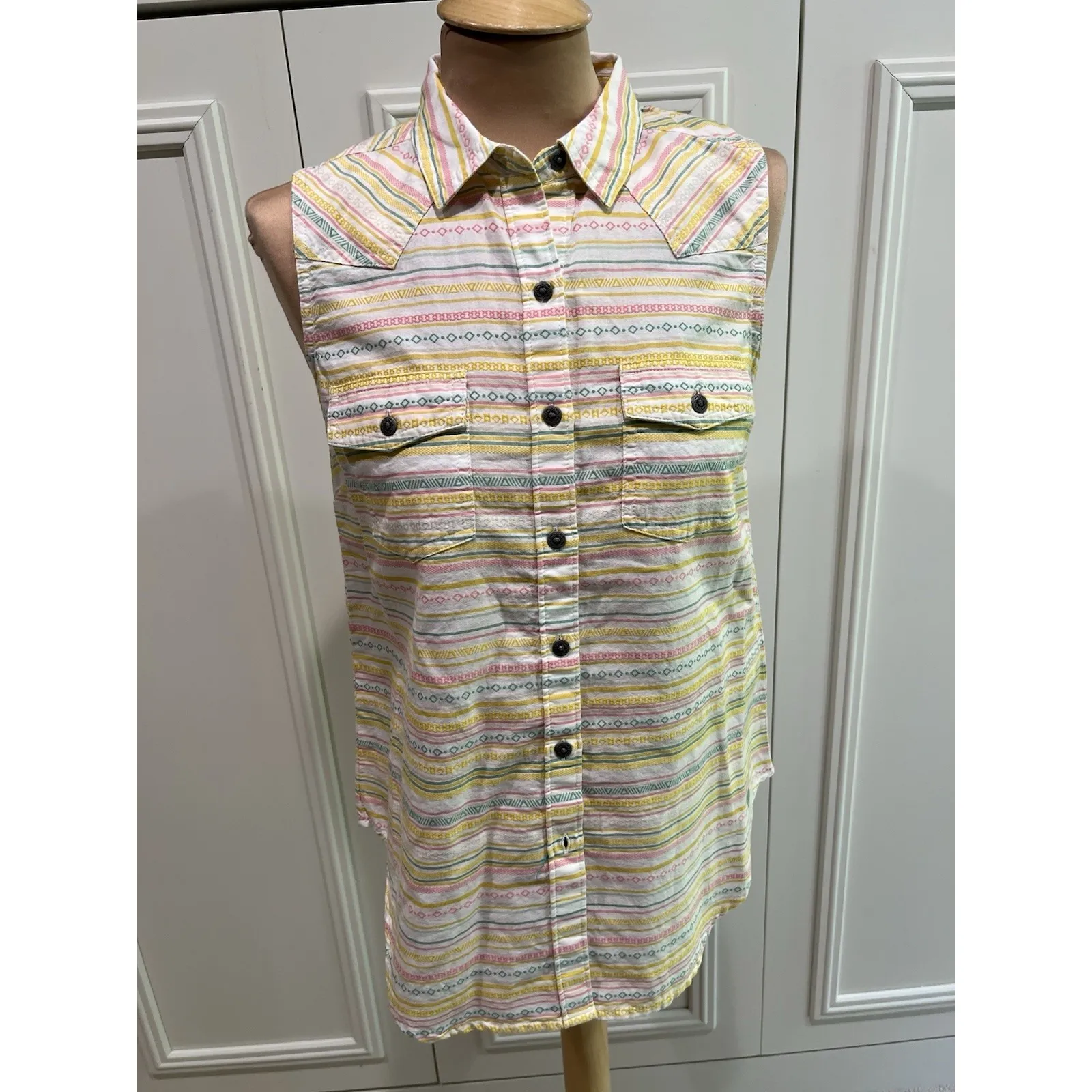 Ariat Jasmine Sleeveless Shirt Yellow Yarn Dye Jacquard‎ Stripe Western Rodeo - Image 3