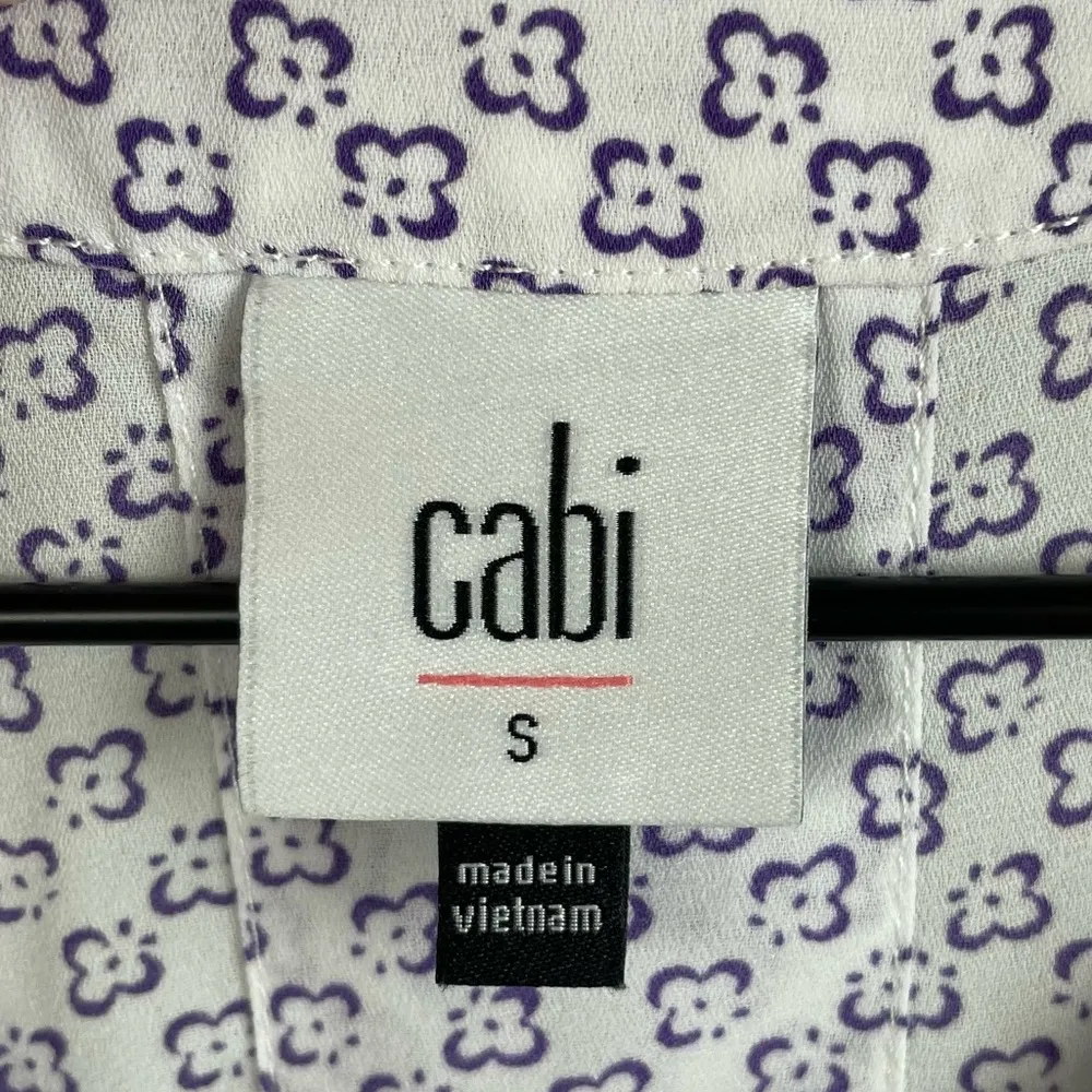 CAbi Priscilla Top #5905 Women's Size Small White Purple Floral Print Business - Image 5