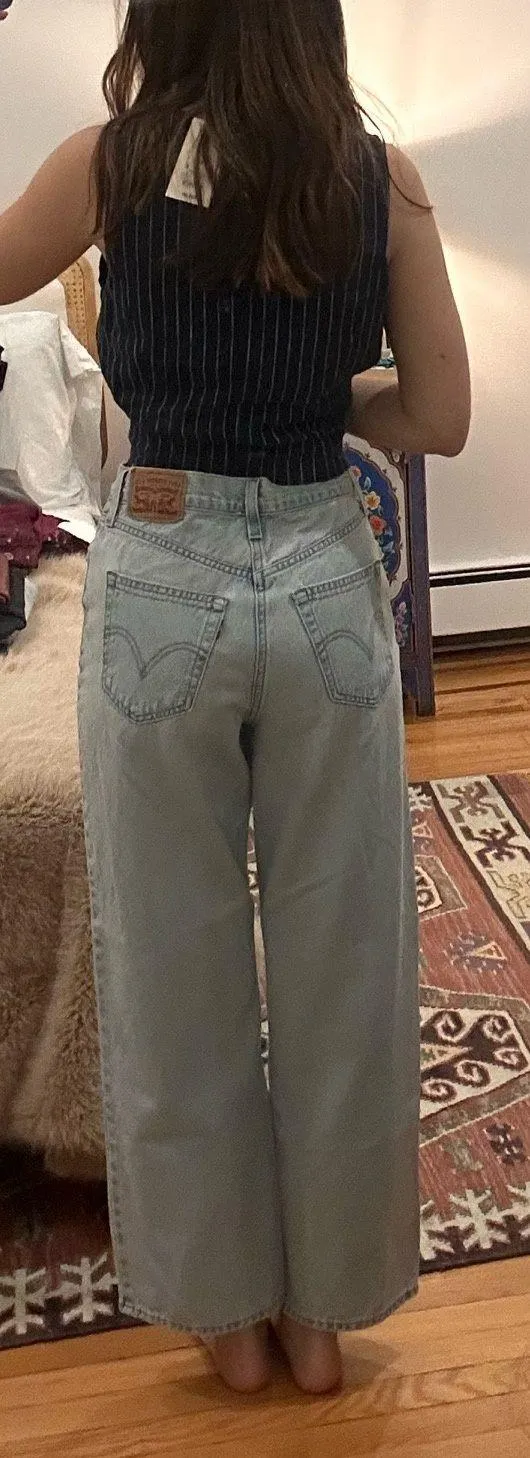 Levi’s High-Rise Straight Jeans - Image 3