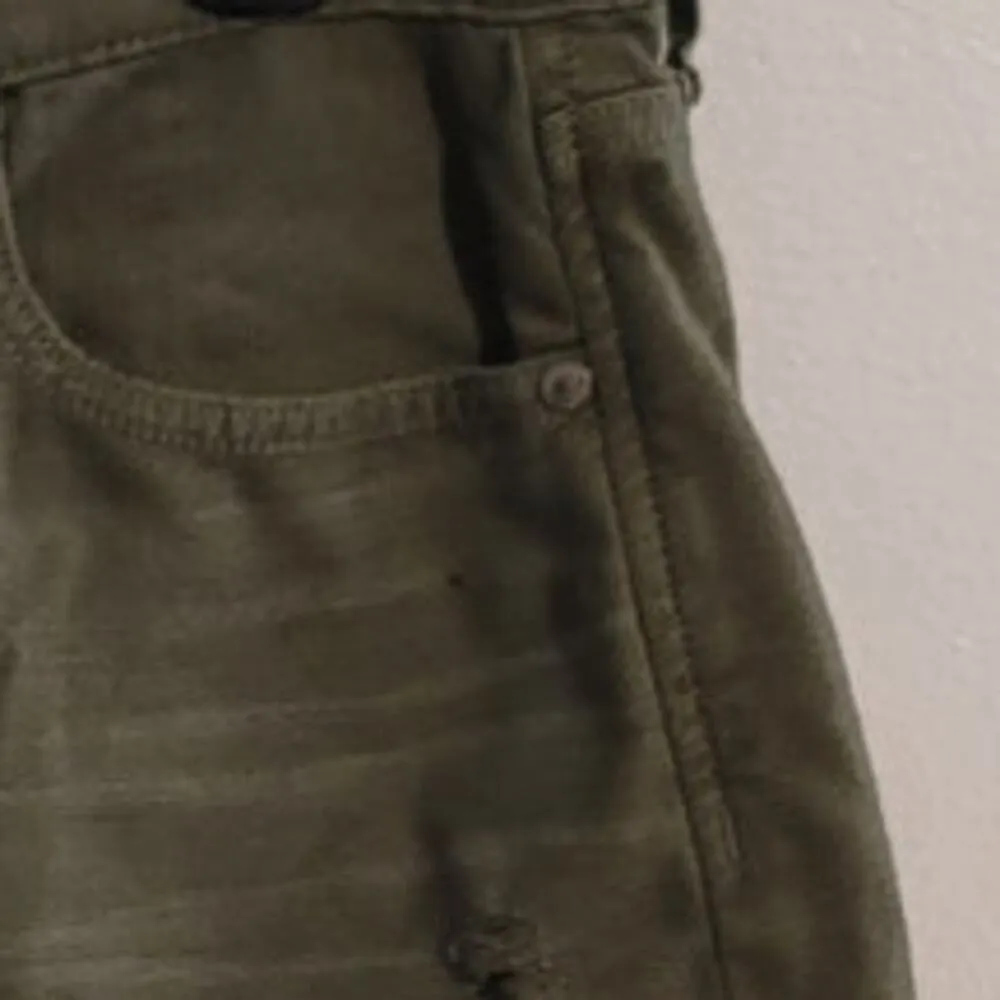 American Eagle Highest Rise Mom Shorts 12 Olive Green *NWOT FLAWED* - Image 13