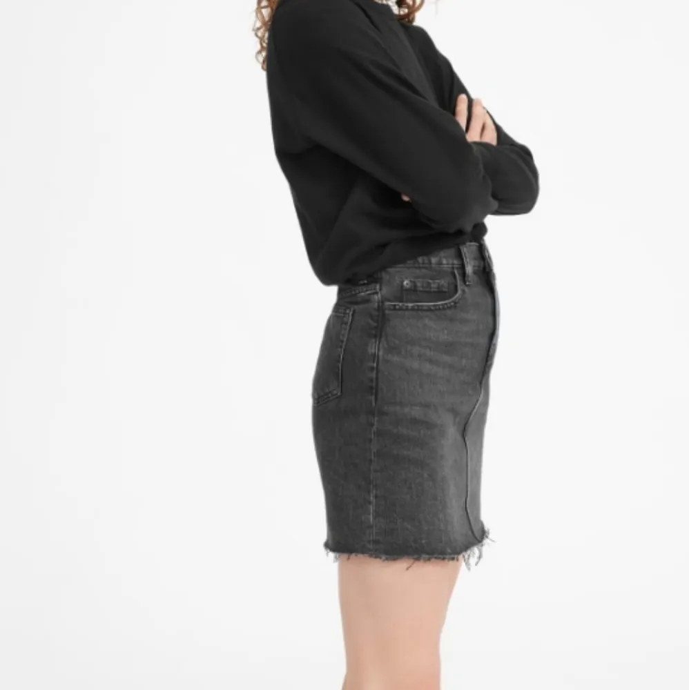 Everlane black The denim skirt - Image 4