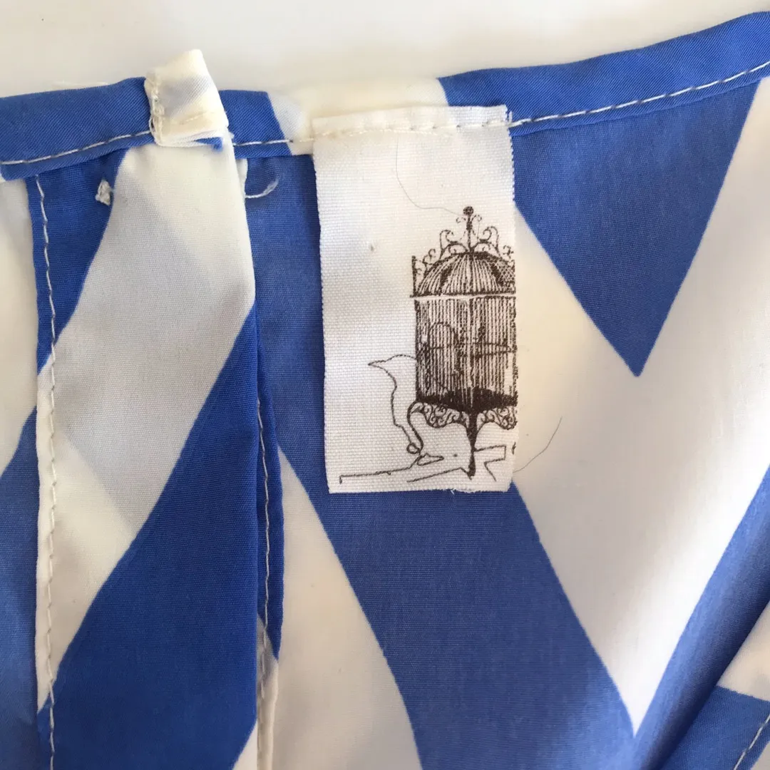 Francesca’s Collection Zigzag Blue Boatneck Blouse - Image 6