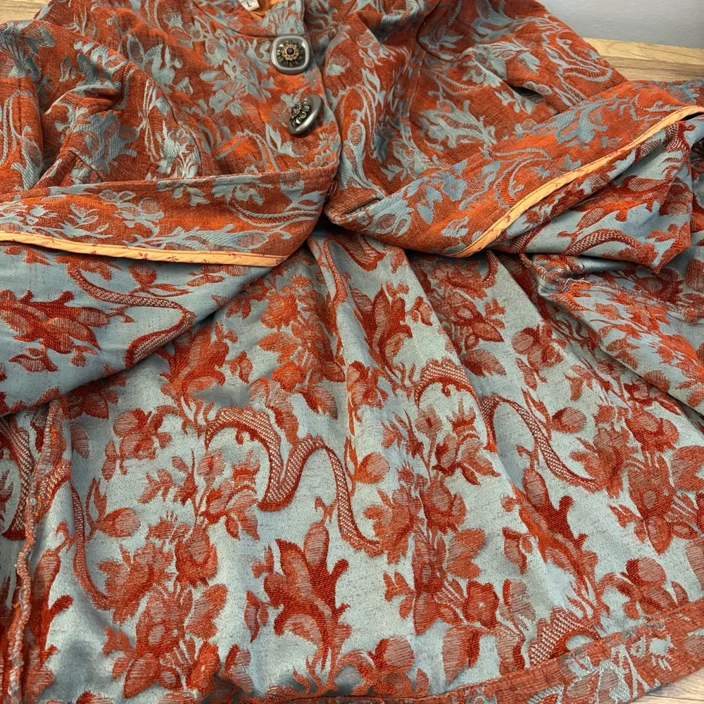 Ivy Jane Brocade Tapestry Floral Button Up Jacket - Image 5