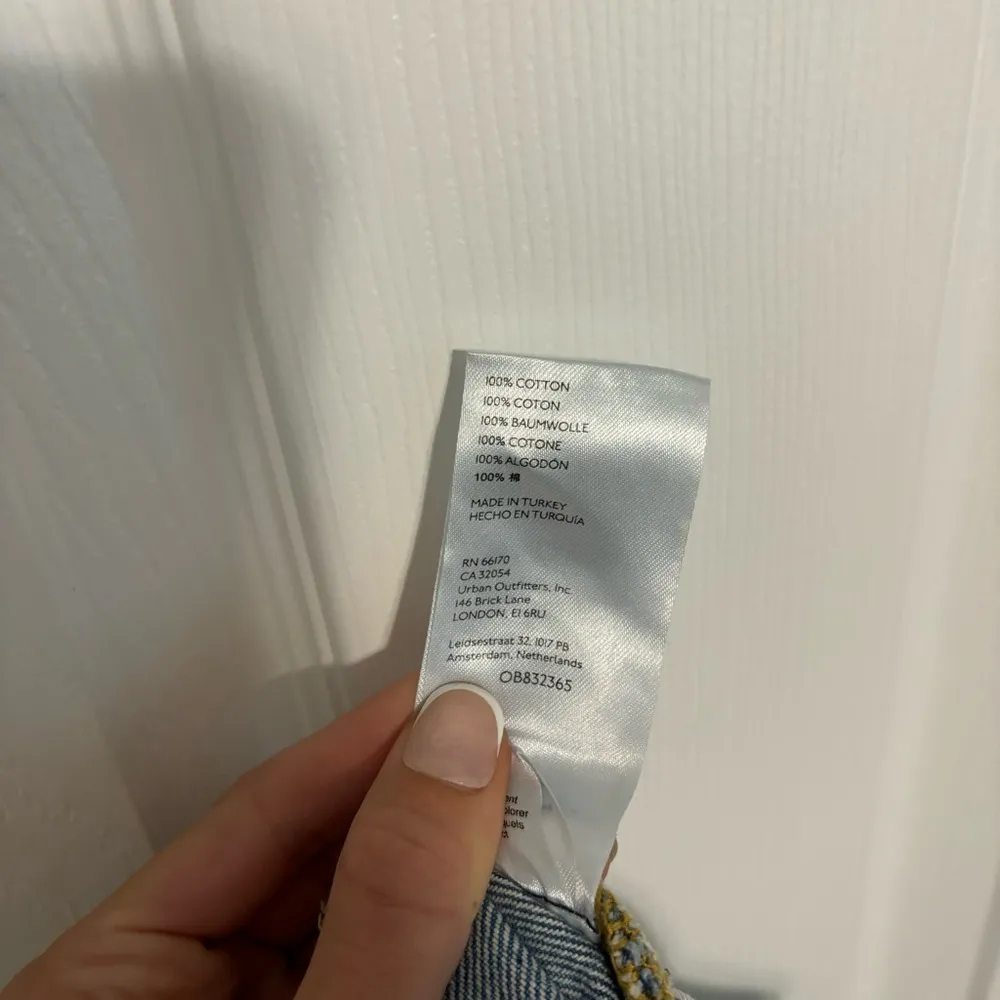 Free People We The Free Maggie Heavily Distressed Crop Jeans - Image 12