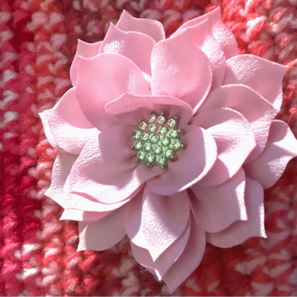 Adorable Crochet Pink Purse.
Shoulder bag with Adjustable shoulder straps - Image 5