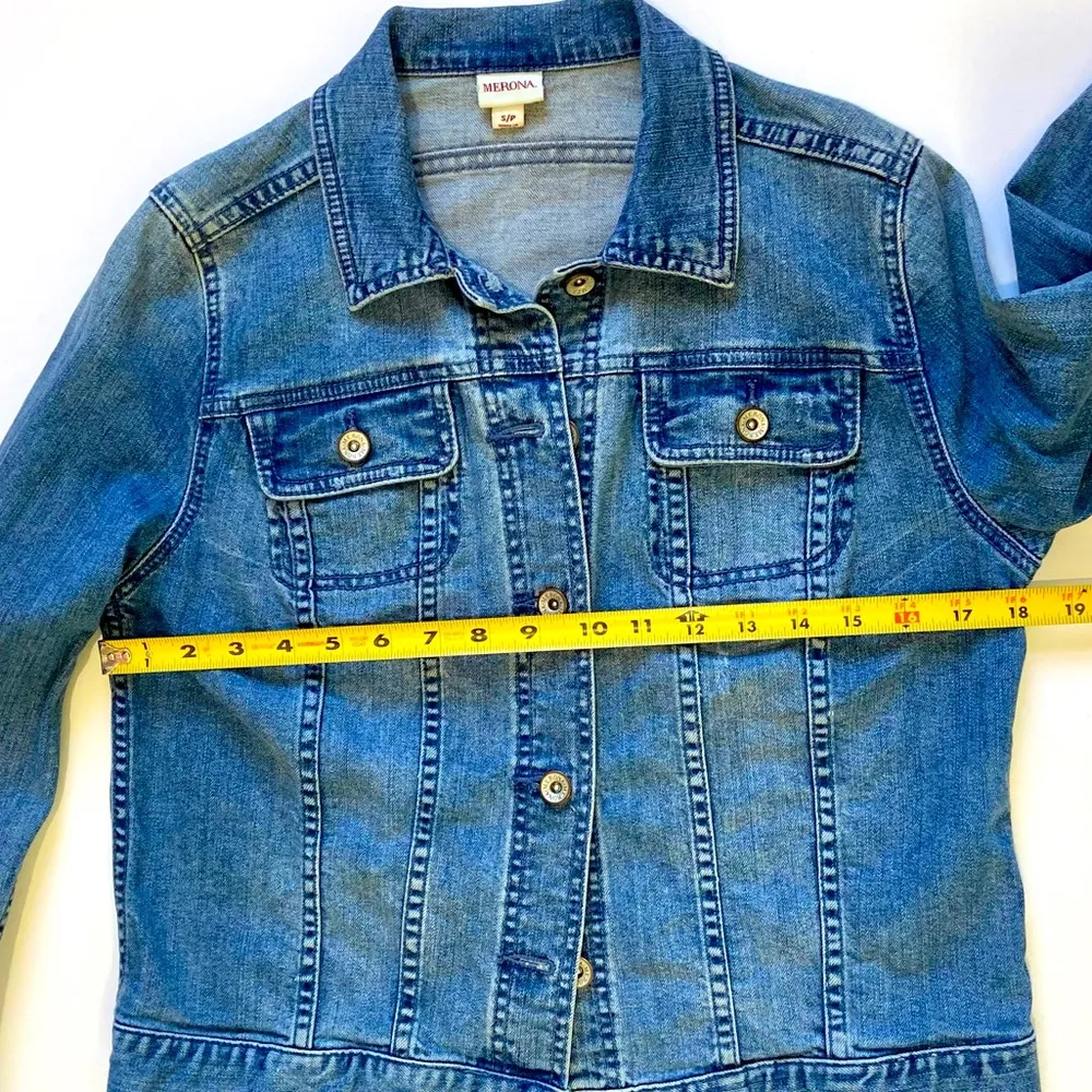 Button Down Denim Jacket Blue Size Small - Image 10