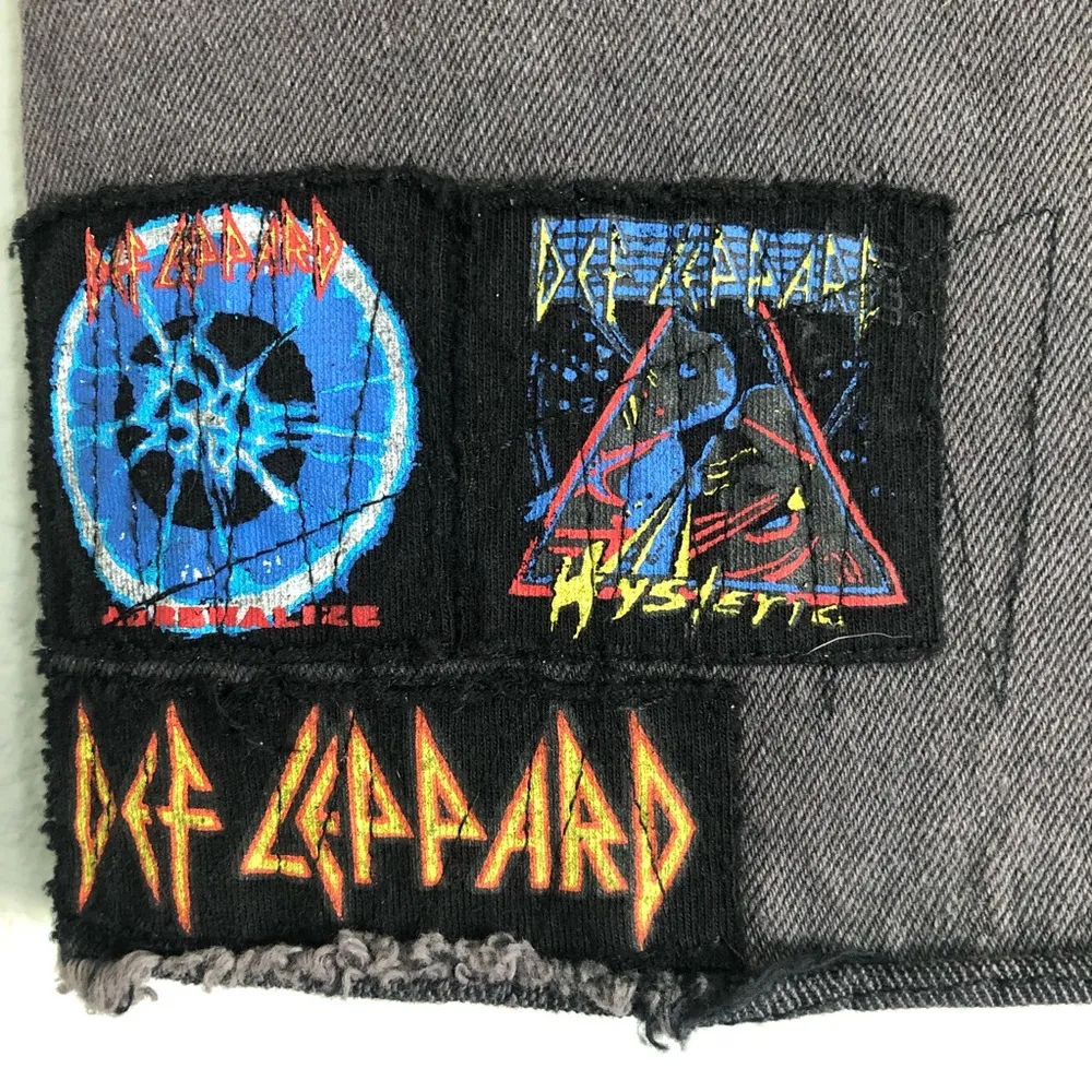 Junk Food Clothing Def Leppard Washed Out Black Denim Skirt. Size 5 - Image 5