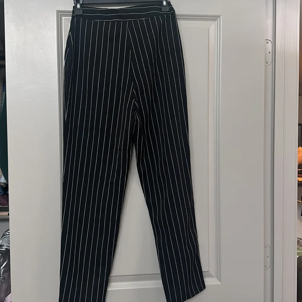 Nasty Gal NWT Pinstripe High Waist Tapered Pant - Image 5