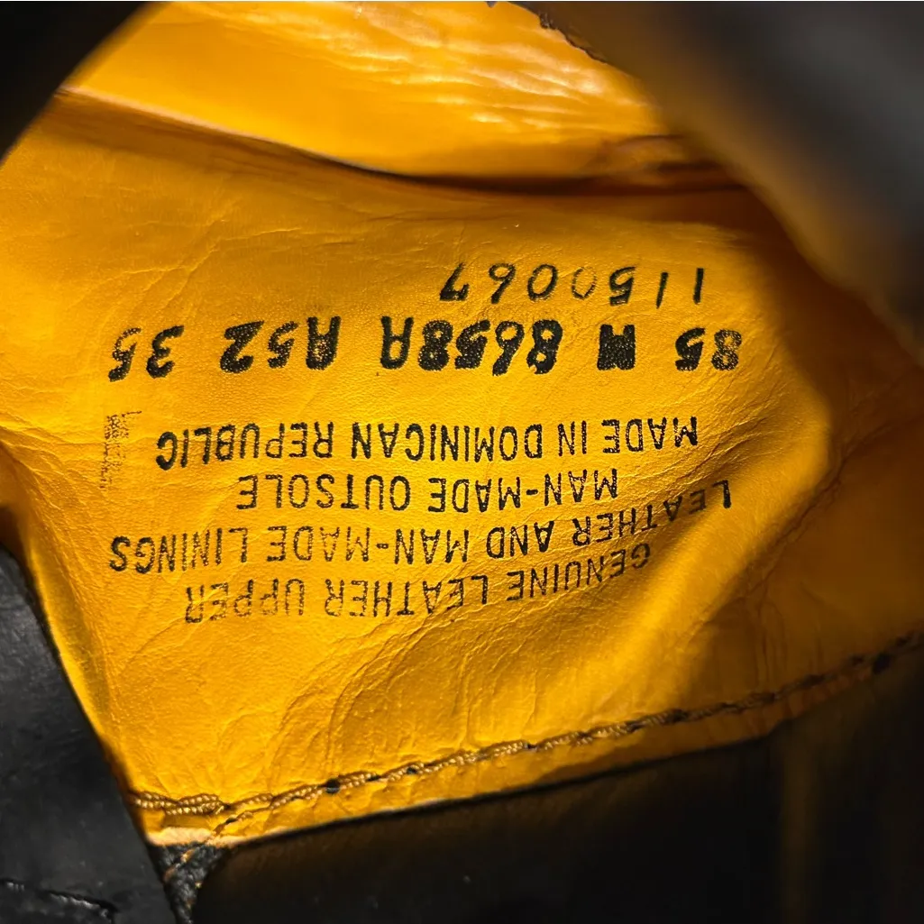 Timberland black leather/Nubuck 6 inch Classic waterproof boots women size 8.5 - Image 11