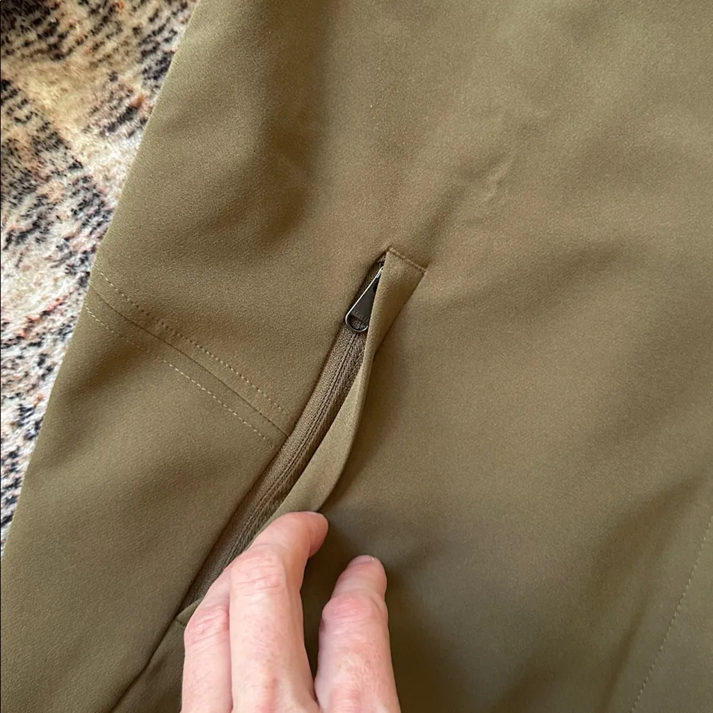 Athleta Endless bomber jacket, acacia olive - Image 5