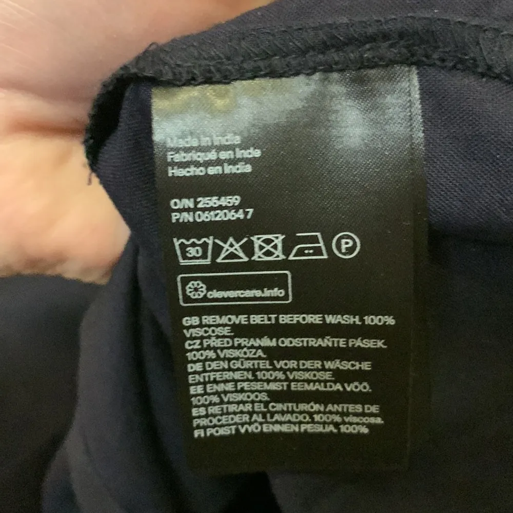 H&M  navy blue button Down dress with belt - Image 8