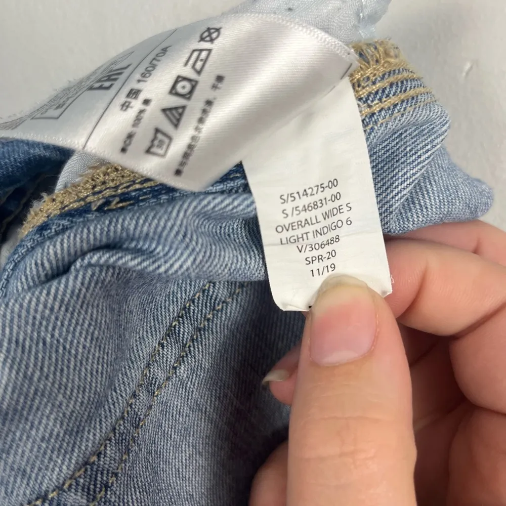 Gap Denim overalls wide leg light indigo cargo style size small - Image 9