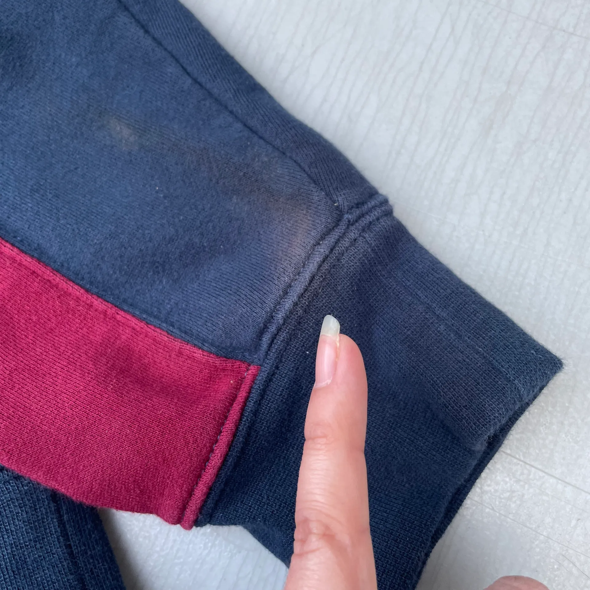 Vintage  Cleveland Cavaliers Blue Pullover Hoodie Sweater - Image 10