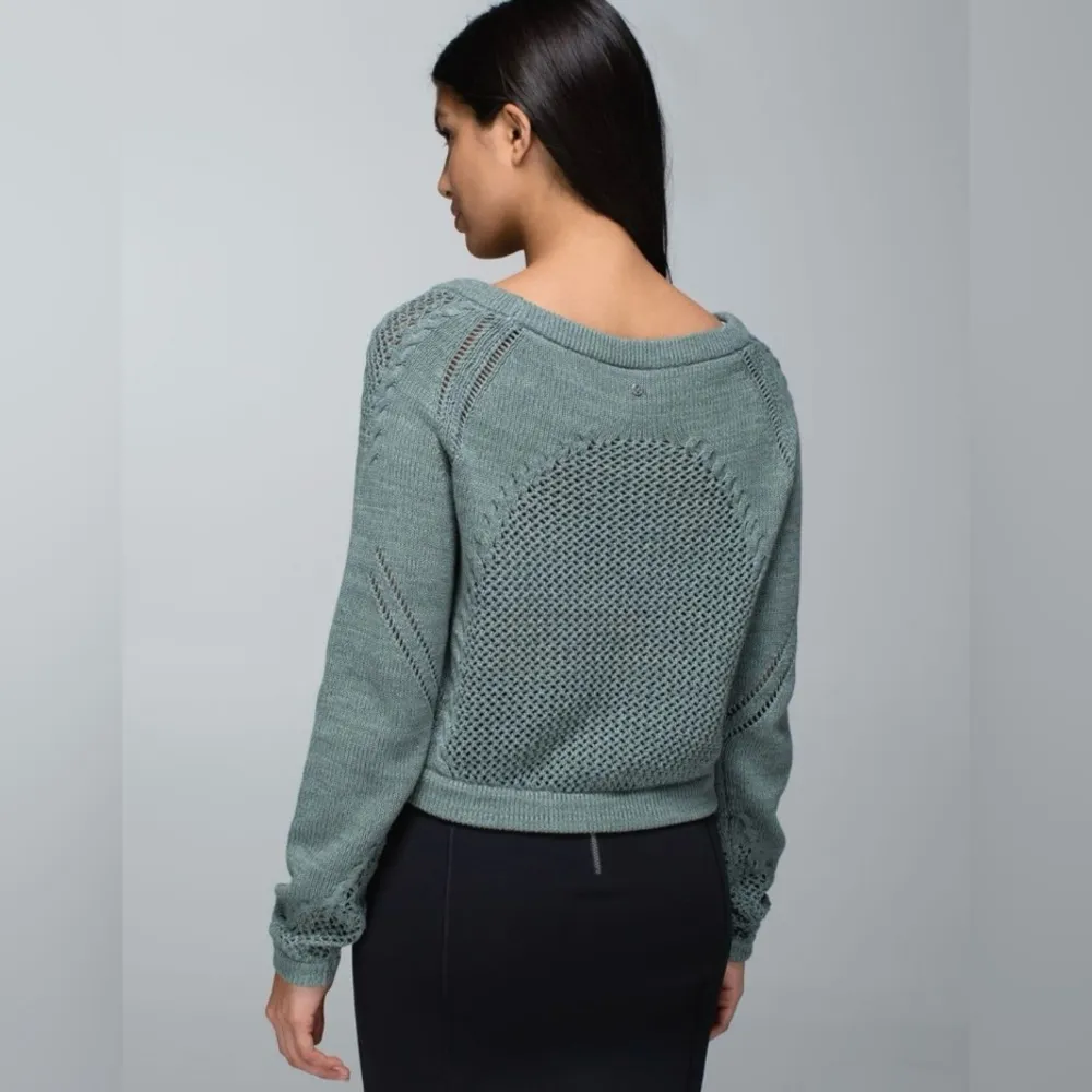 Lululemon Be Present Pullover Sweater Cropped Earl Grey - Image 8