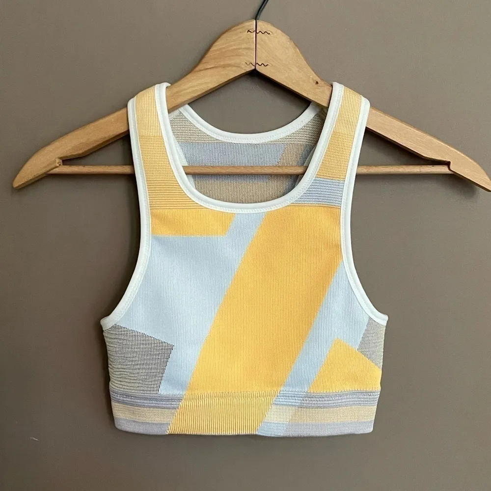 Nike Icon Clash Seamless Sports Bra Yellow Grey‎ XS - Image 4