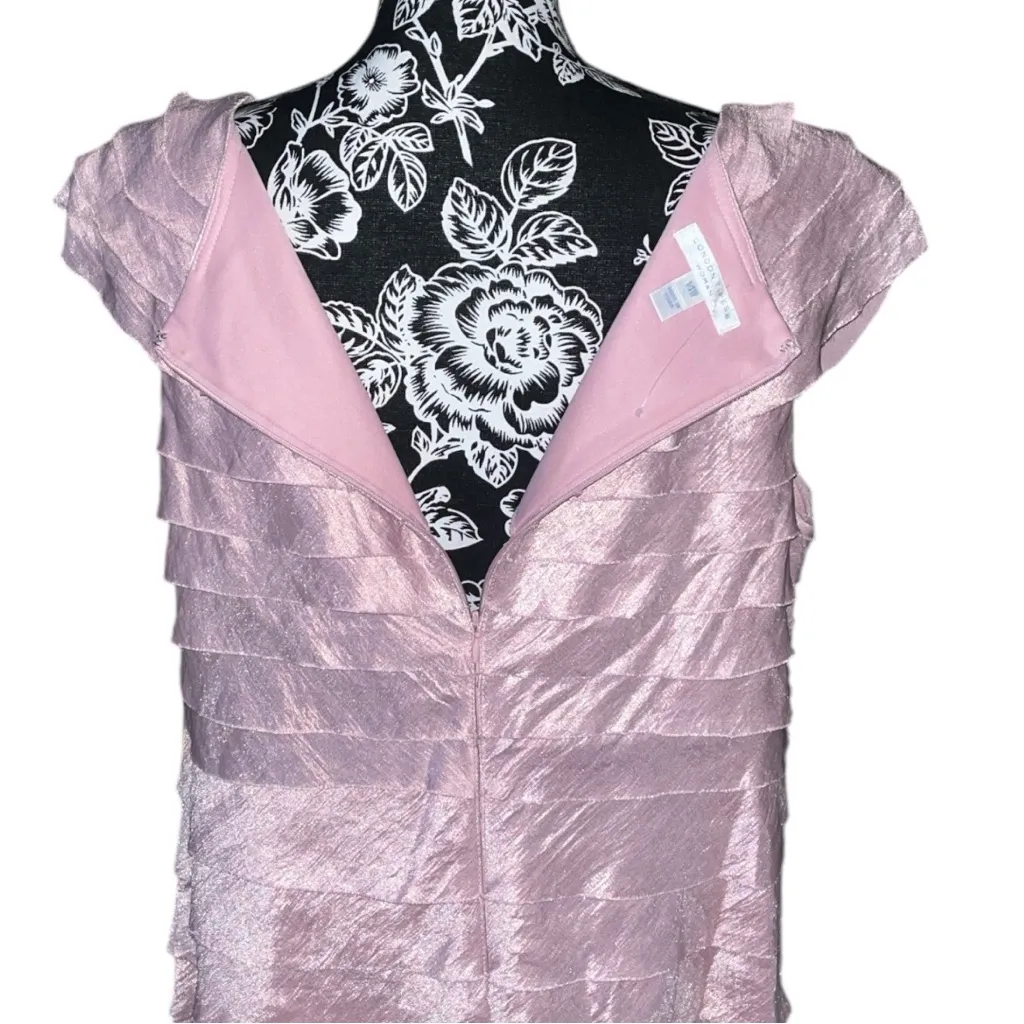 London Times Sleeveless Scoop Neck Ruffle Sheath Dress - Image 4