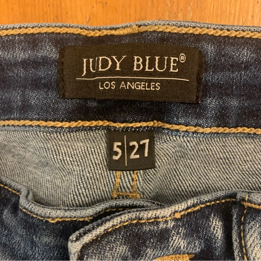 Judy Blue Boyfriend Fit Distressed Paint Splash Mid Rise Jeans Size 5/27 - Image 2
