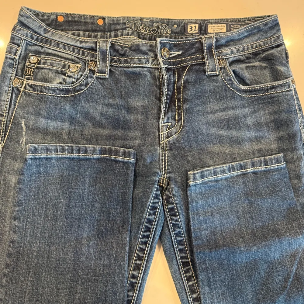 MISS ME Denim Size 31 Skinny Jeans Angel Wings
Cross Bradbury Crystal Pockets - Image 4
