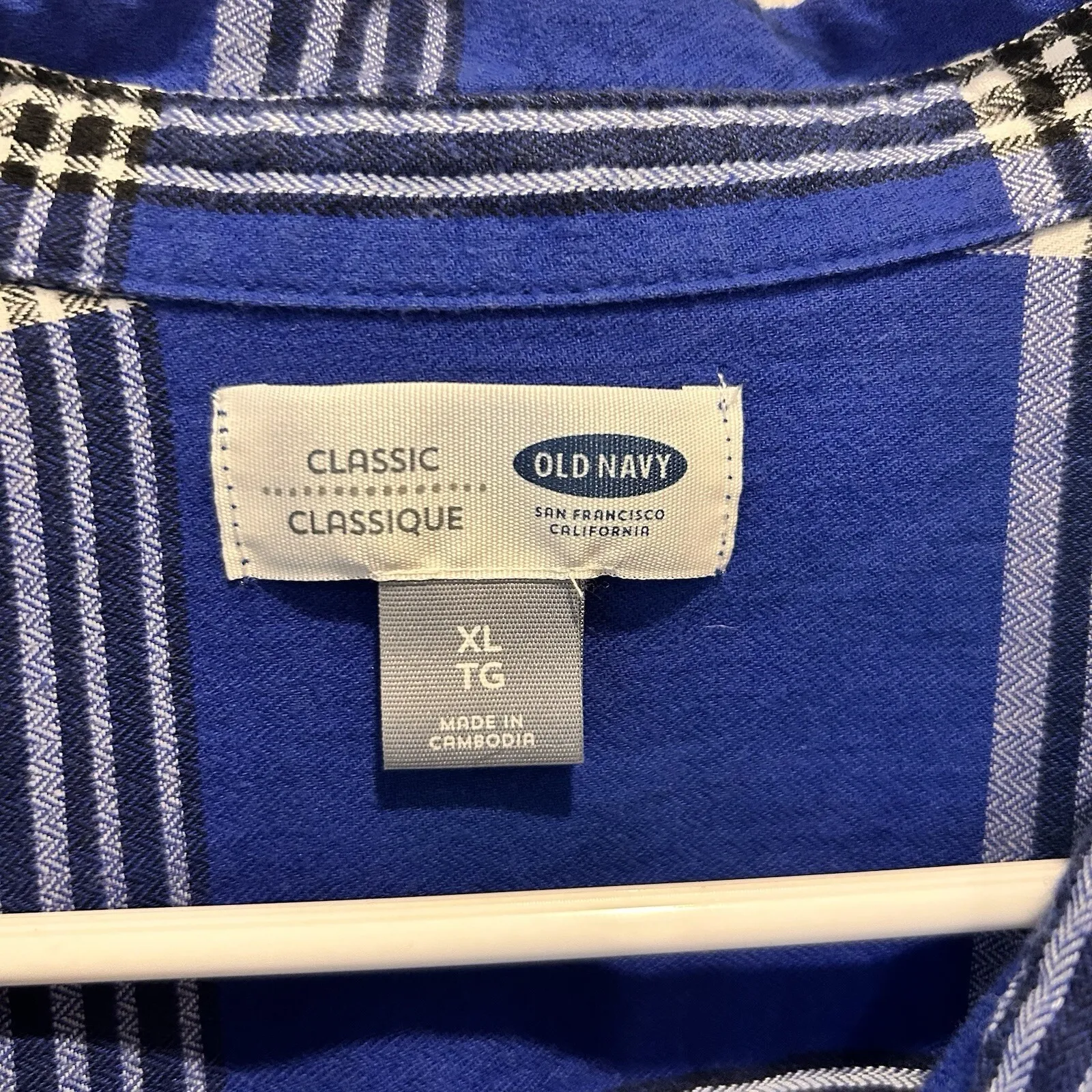 Old Navy Classic Fit Plaid Flannel Shirt Blue Black White Women's XL Lightweight - Image 3