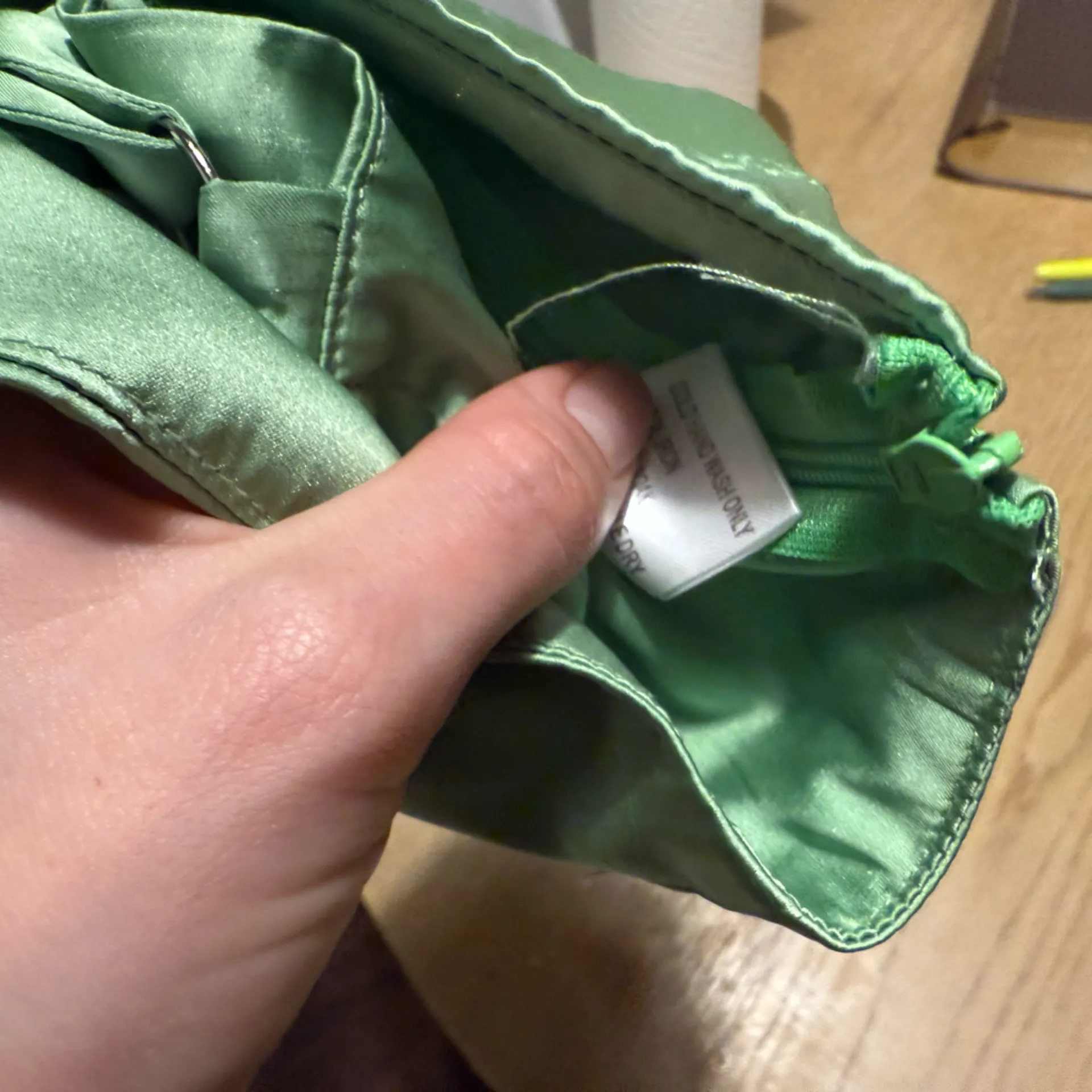 Princess Polly Green Satin Top size 2 - Image 8