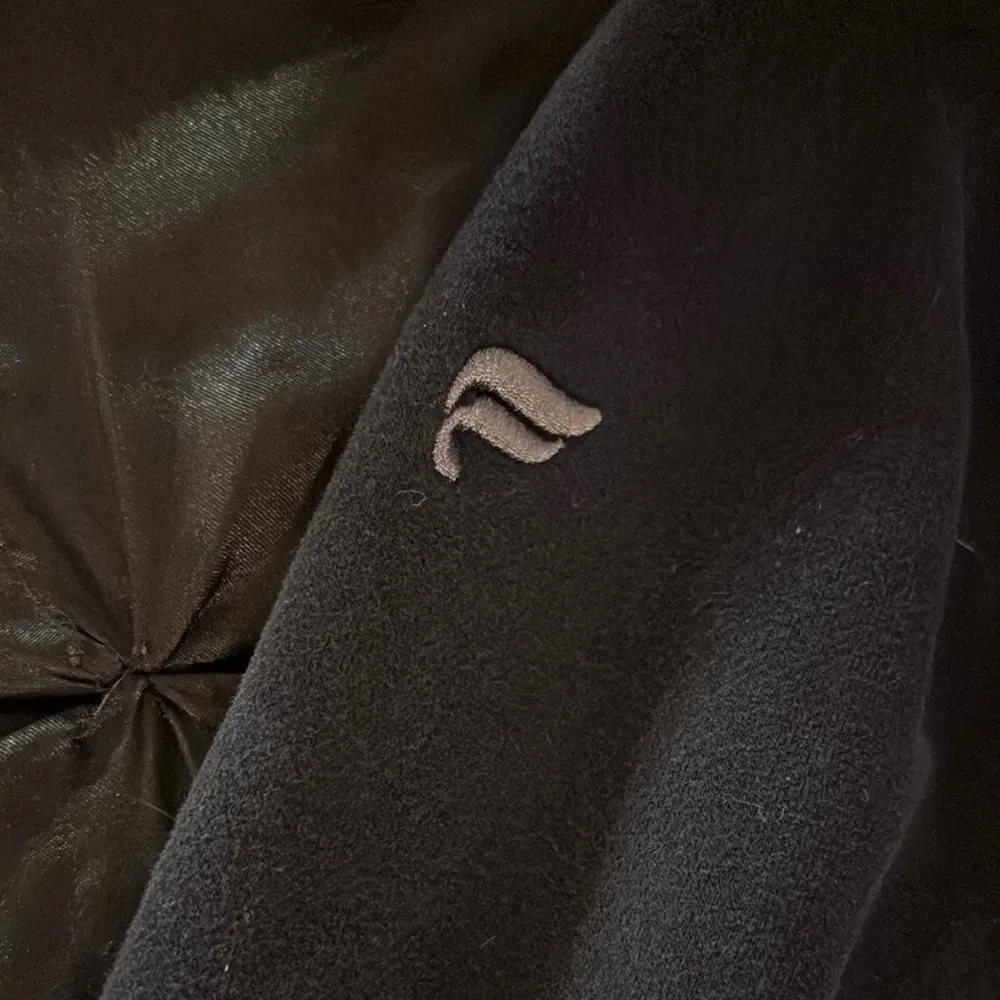 Fabletics  Black Quarter-Zip Sweatshirt - Image 4