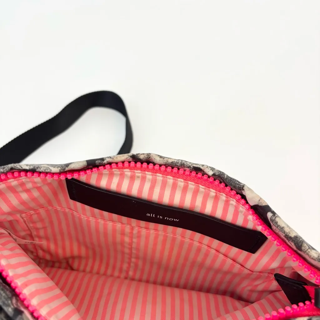 Lululemon Hip To Be Free Bag Mystic Jungle Butter Pink Black - Image 6