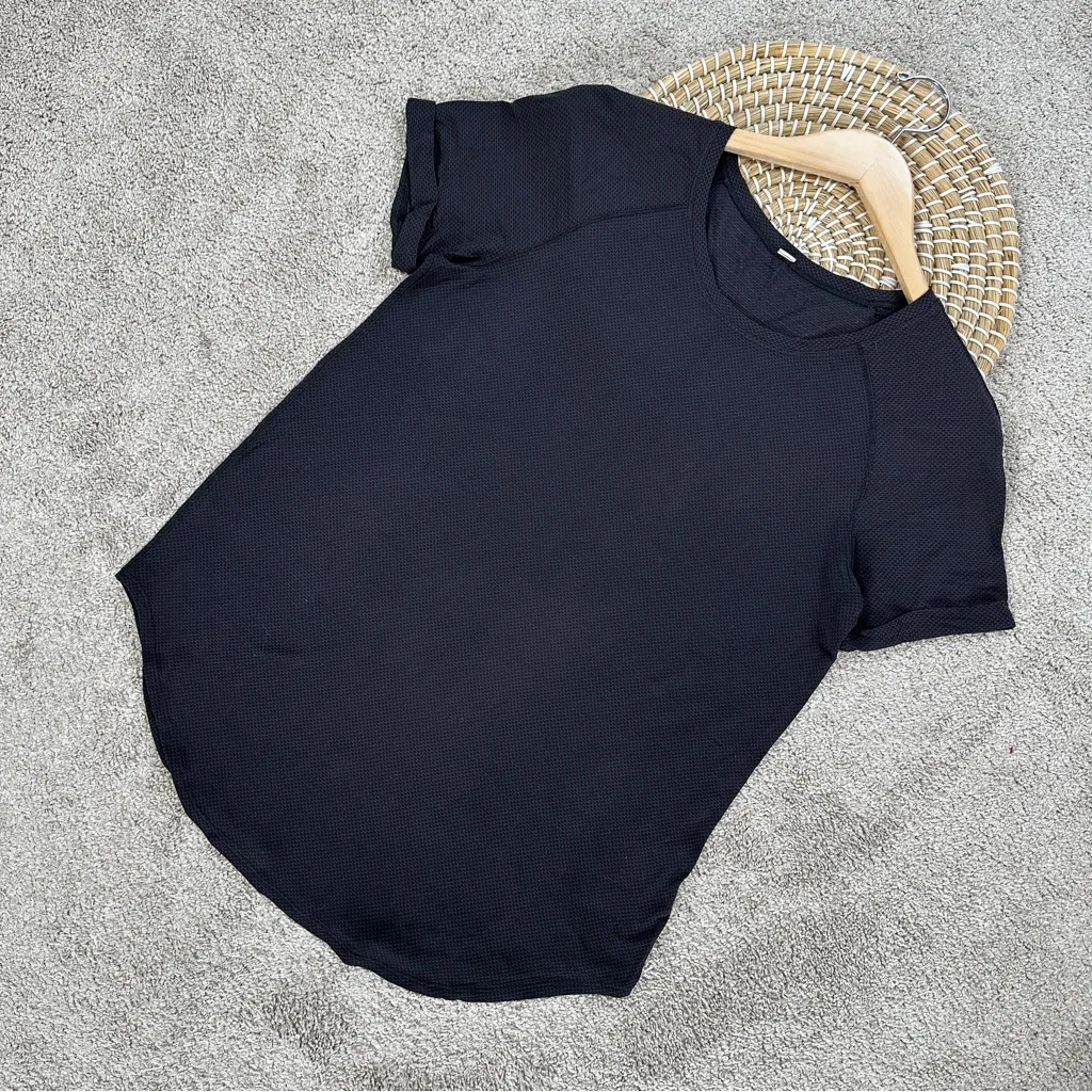 Lululemon Women’s Open Up Tie Back Tee Shortsleeve Workout Gym in Black 4 - Image 3