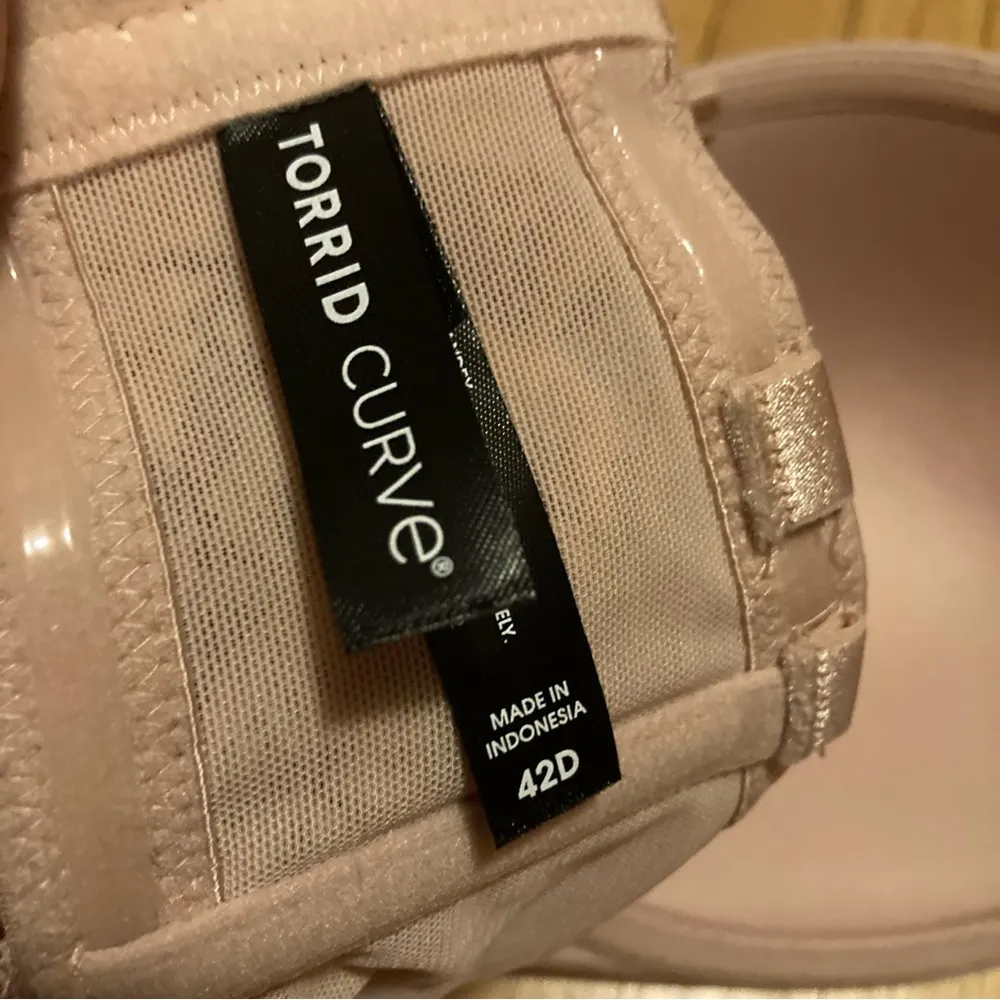 Torrid Bombshell Everyday Convertible Strapless Bra - Image 7