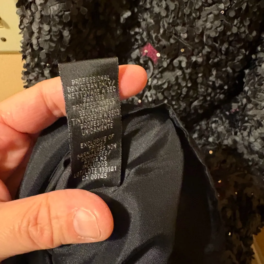 ML Monique Lhuillier Black Sleeveless Asymmetrical Sequin 3D Flower Skirt Gown - Image 12