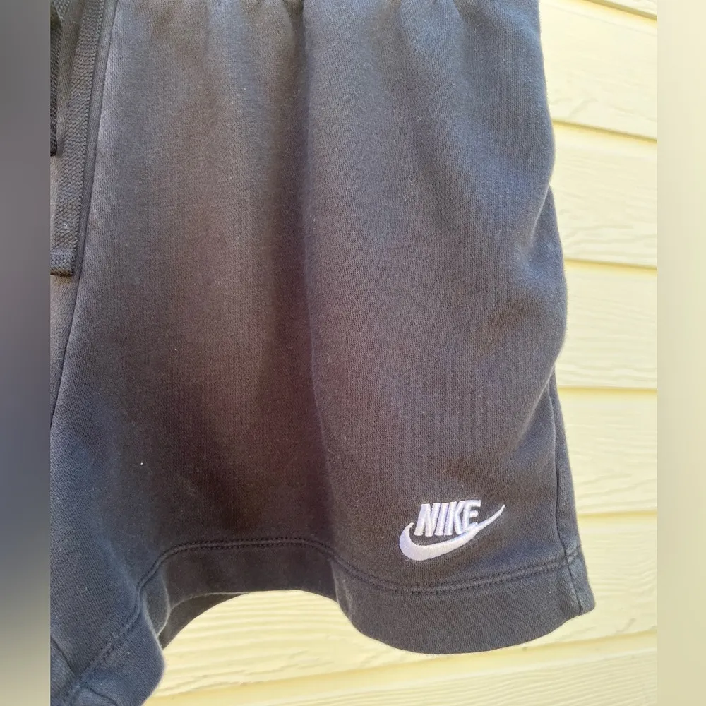 Women’s Nike Black shorts - Image 3