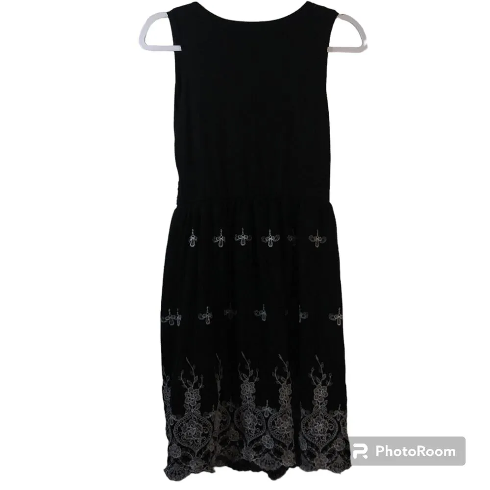 Le Lis Black Embroidered Dress Faux Wrap Bodice Size M - Image 2