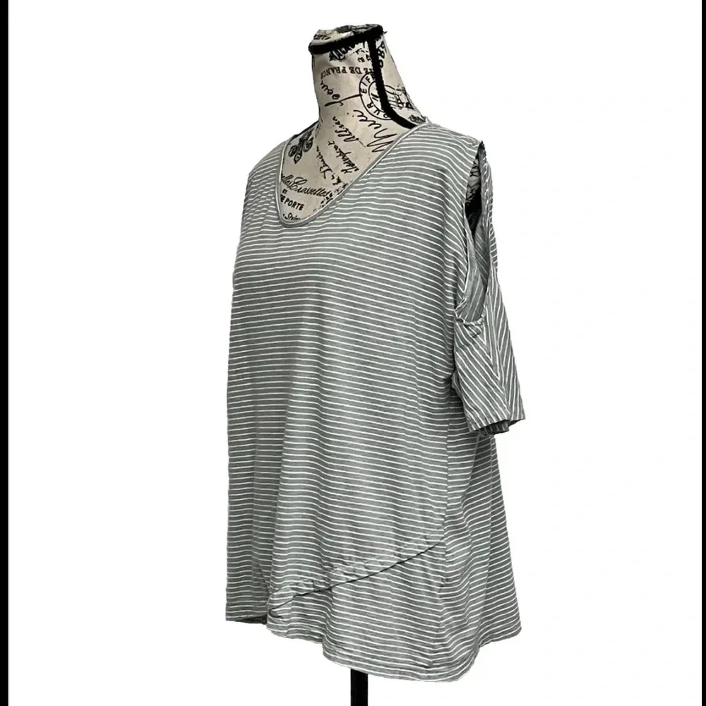 Fresh Produce Top Women 2X Plus Grey Pullover Blouse Striped Cold Shoulder USA - Image 2