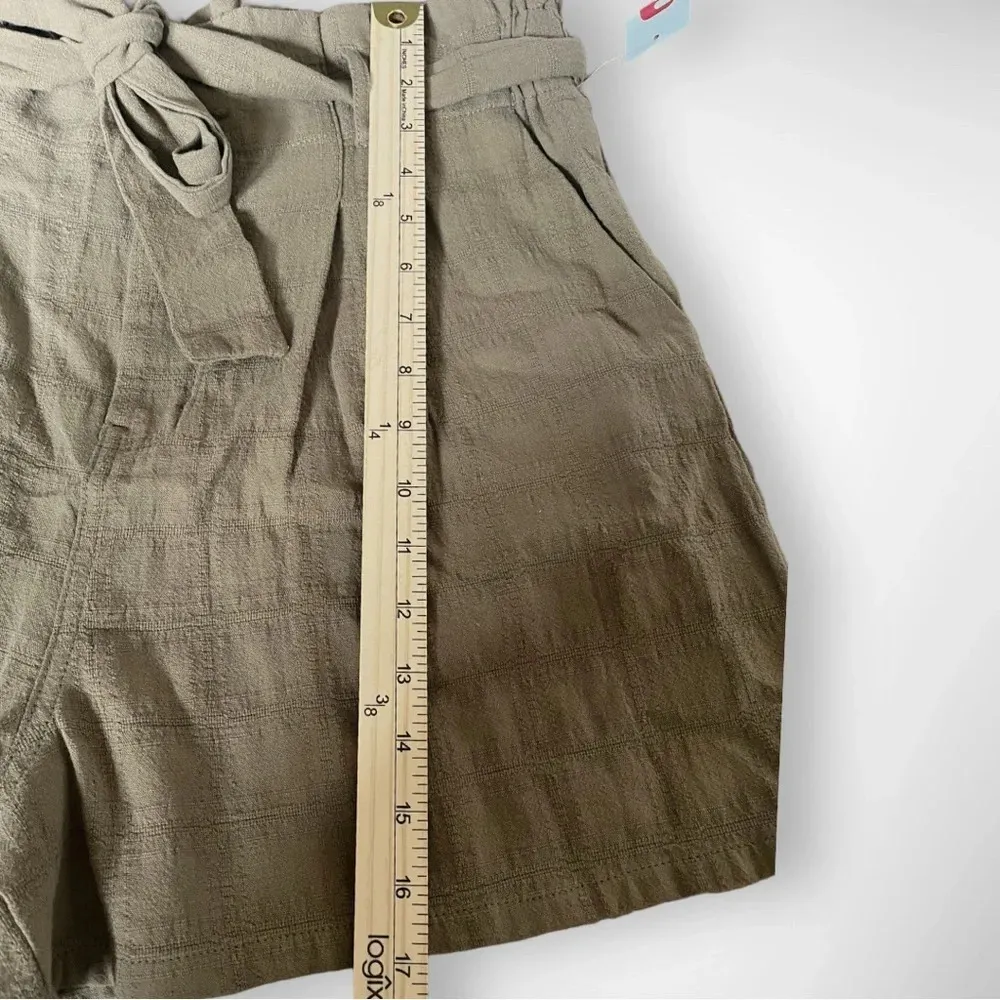 GOOD LUCK GEM Women's High Waist Paper Bag Khaki Green Shorts Large | NWT - Image 6