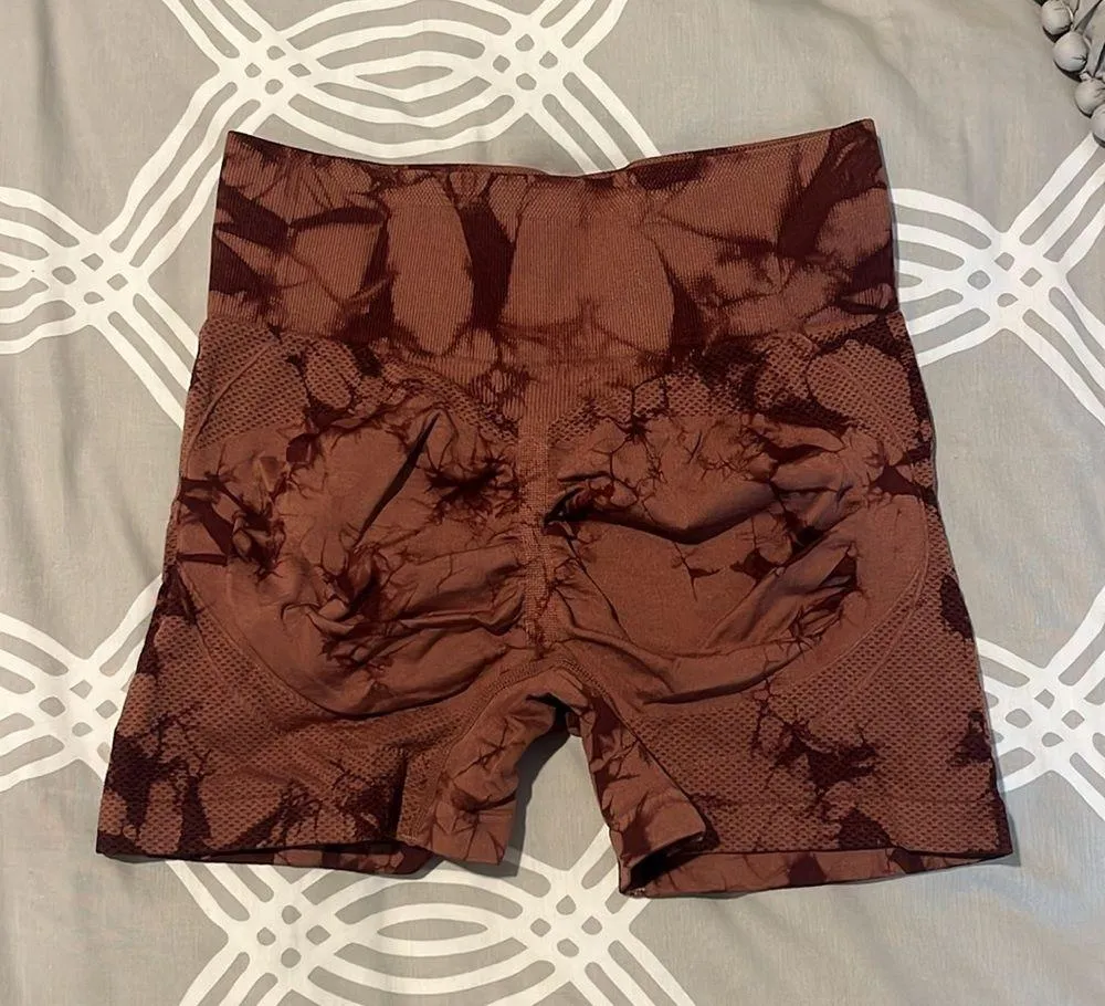 Brown tie dyed high waisted biker shorts Size M - Image 2
