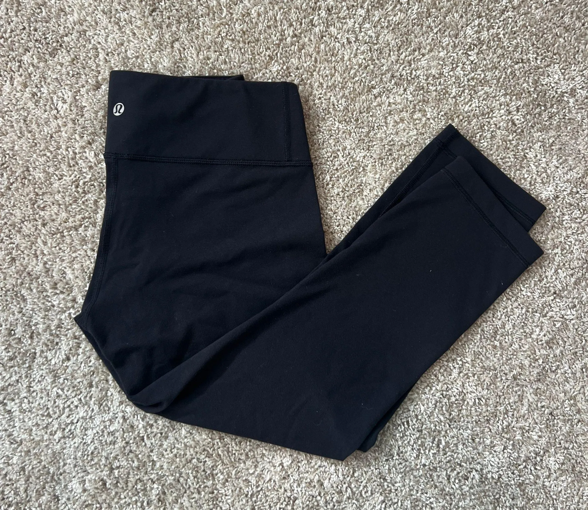 Black Crop Capris Leggings 21" - Image 3