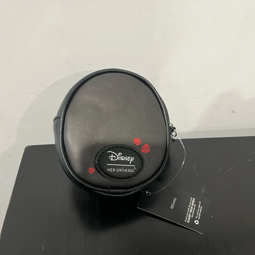 Disney Alice In Wonderland Silhouette Coin Purse - Image 3