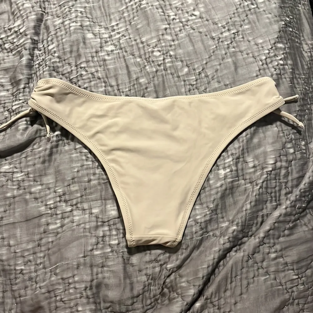 Aerie cheeky bikini bottoms size M tan - Image 2