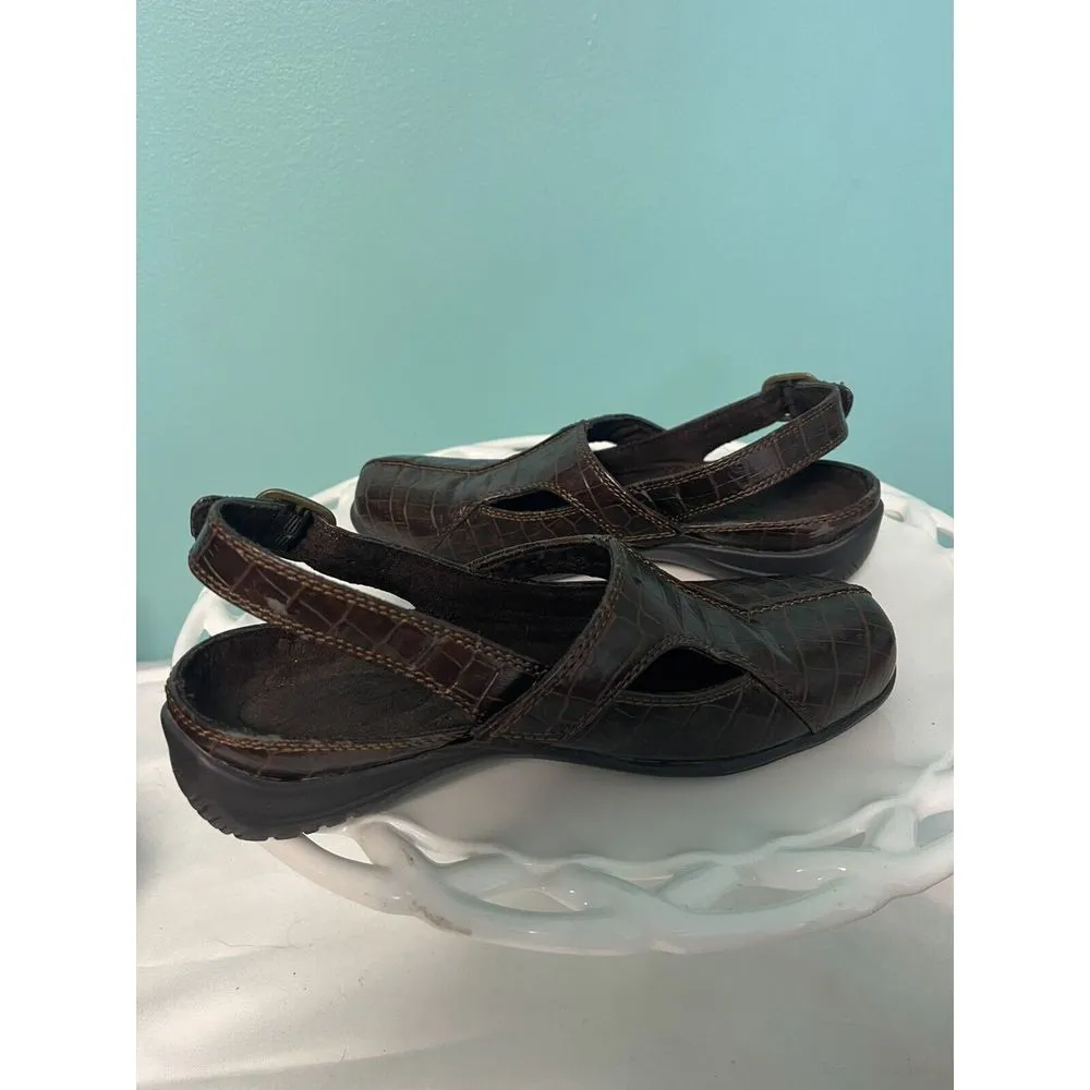 Easy Street Women's Heeled Brown Sandal Mule Size 5‎  S-296 - Image 5
