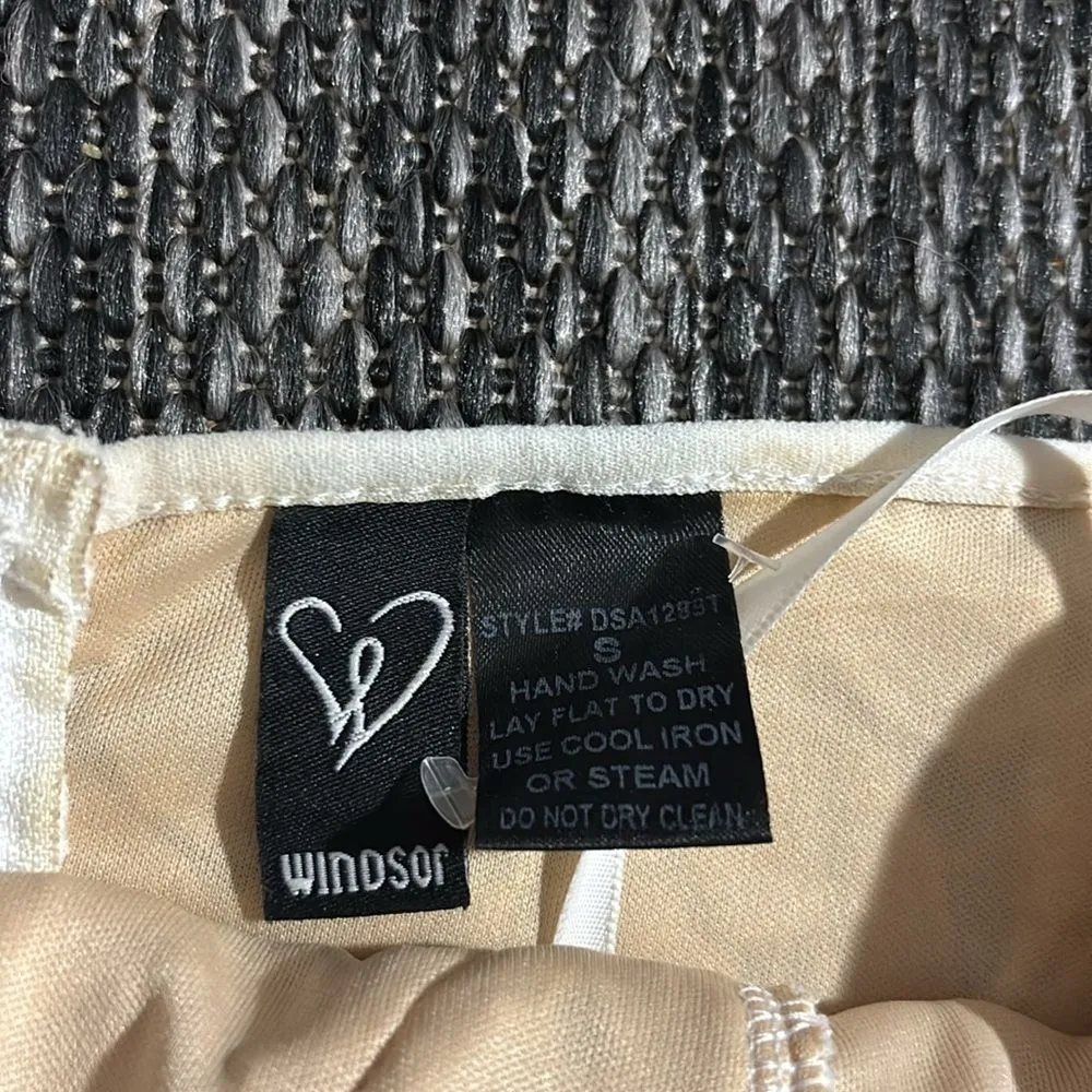 Windsor Lace Strapless Top - Image 3