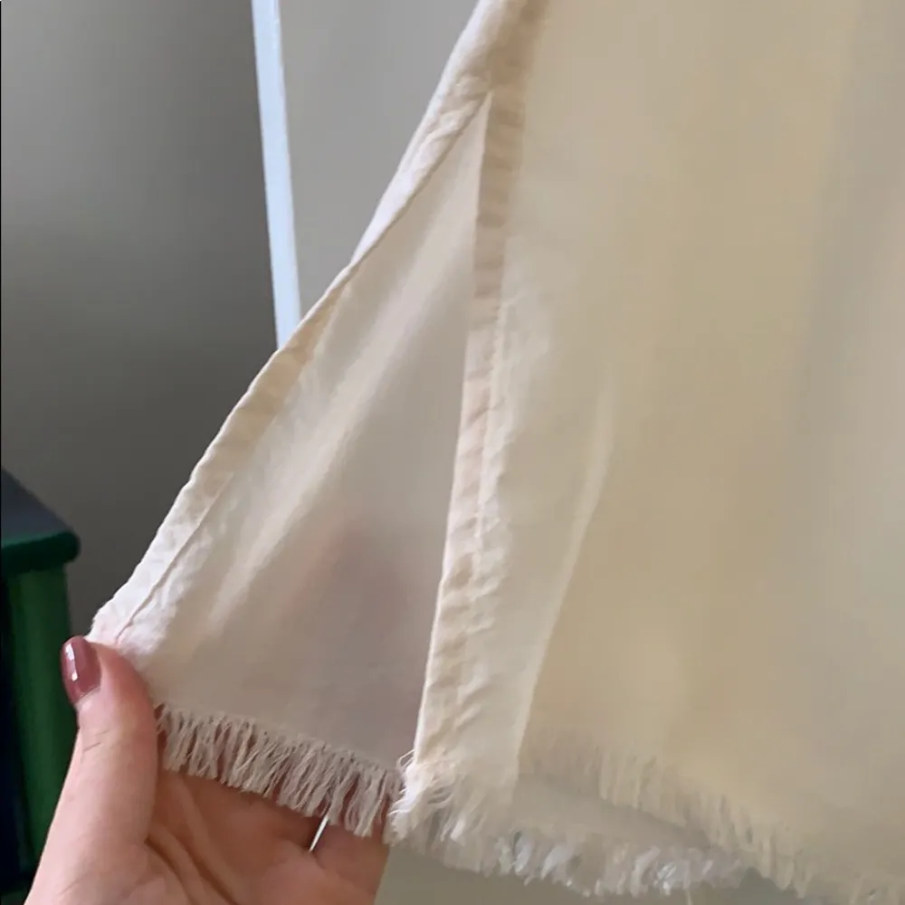 NWT Cloth and stone off the shoulder top (medium) - Image 4